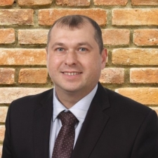 МЛМ лидер Владимир Васильев