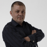 МЛМ лидер Алексей Крапивин